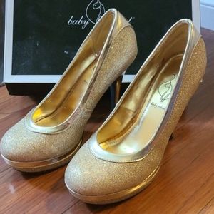 Baby Phat Size 6 Gold Heels